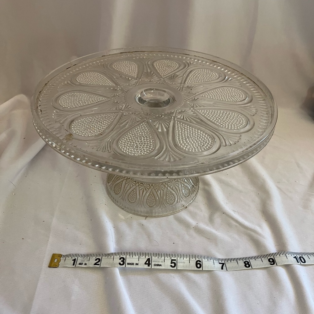 Vintage Clear Glass Cake Stand - Picture 8 of 9